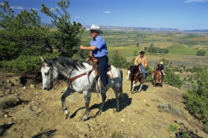 Contemporary Travel Photography Drucke: Riding at Shoemaker