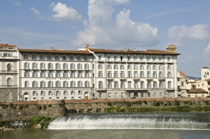 Tuscan Countryside Landscapes Drucke: River Arno