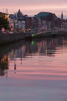 Fluss Liffey am Abend