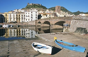 Mediterranean Scenery Drucke: River Temo