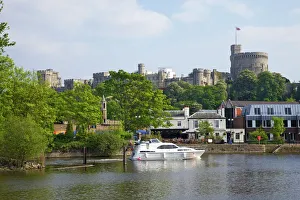 Fluss Drucke: Fluss Themse und Schloss von Windsor in Windsor im Großbritannien (England) der Vereinigten Königreichs