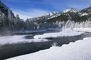 North America Scenic View Drucke: River in winter