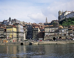 Douro River View Drucke: Riverfront