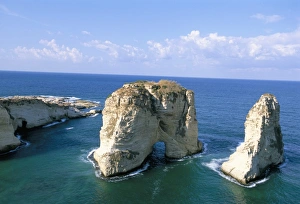 Mediterranean Sea Rock Formations Drucke: Rock arches