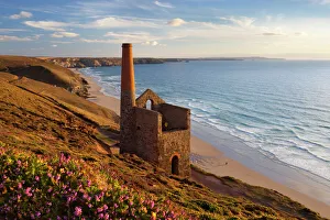 Cornwall Drucke: Ruinen des Engineshauses der Wheal Coates-Tin-Mine in Nähe von St
