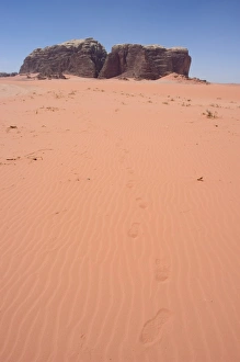 Wadi Rum Tourism Drucke: Sand dunes