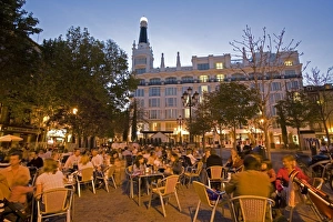 Outdoor Dining In Europe Drucke: Santa Ana Square