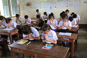 Schulkindergarten im Unterrichtsraum der Grundschule in Vieng Vang, Laos
