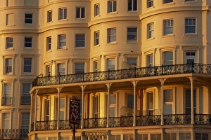 Brighton Seafront Drucke: Seafront facade bathed in dusk light, Brighton, Sussex, England, United Kingdom, Europe