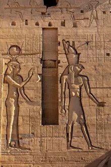 Aswan Egypt Landmarks Drucke: The Second Pylon of The Temple of Isis at the Philae Temple Complex