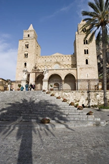 Cefalu Cathedral Drucke: Shadow of palm tree