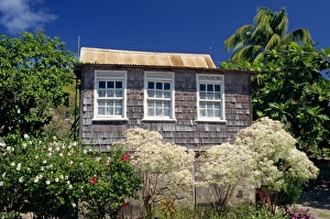 West Indies Architecture Photos Drucke: Shingle house