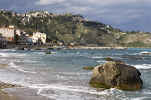 Sicilian Coastal Scenery Drucke: Shoreline and beach