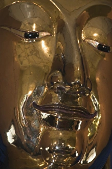Buddhist Art Southeast Asia Drucke: Solid gold Buddha at Sukhothai Traimit temple, Bangkok, Thailand, Southeast Asia, Asia