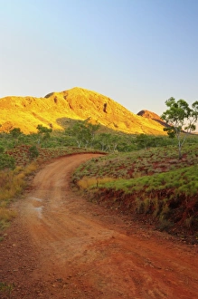 Craggy Rock Formations Drucke: Spring Creek Track and Osmand Range, Kimberley, Western Australia, Australia, Pacific