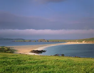 Drucke von Der St.-Ninians-Insel-Tomollo verbindet die Insel Saint-Ninian mit der Hauptinsel und Süd-Hauptinsel sowie den Shetlandschulen in Schottland im Vereinigten Königreich Europäischer Raum Verwandte Bilder Drucke: Die St.-Ninian's-Insel-Tombole
