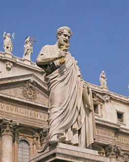 St Peters Basilica Italy Drucke: St. Peters statue