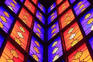 European Stained Glass Windows Drucke: Stained glass window depicting shells, Montrouge, Hauts de Seine, France, Europe