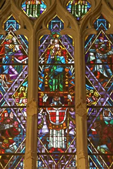 Religiös Drucke: Färbtescheibenfenster der Lausanner Kathedrale in Lausanne im Kanton Waadt in der Schweiz Europa