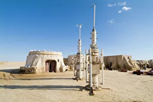 Drucke von Chott El Djerid im Tunisischen Sahara ist der Filmset von Star Wars und befindet sich in Tunesien Tunesien Drucke: Der Star-Wars-Filmset