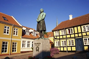 Europe Photography Tours Drucke: Statue of H. C. Orsted, Rudkobing, Langeland, Denmark, Scandinavia, Europe
