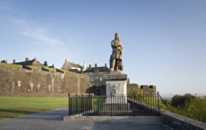 UK Landmarks Photography Drucke: Statue of Robert the Bruce, Stirling Castle, Scotland, United Kingdom, Europe