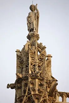Parisian Architectural Wonders Drucke: Statue of Saint James on top of the Saint Jacques Tower, Paris, France, Europe