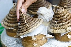 Traditional Chinese Cuisine Drucke: Steaming baskets of dumplings, Kunming, Yunnan, China, Asia
