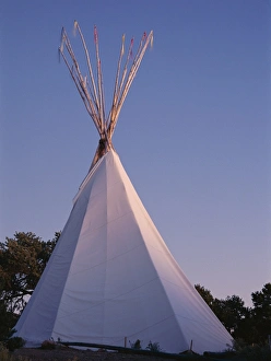New Mexico Travel Destinations Drucke: Storytellers teepee at sunset