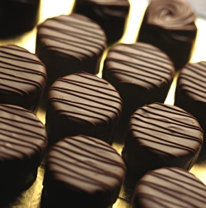 Sweet Studio Shots Drucke: Studio shot of chocolates