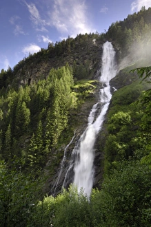 Blurred Motion Nature Photography Drucke: Stuibenfall, Tyrols highest waterfall, Otztal valley, Tyrol, Austria, Europe