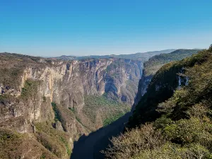Outdoor Adventure Travel Destinations Drucke: Sumidero Canyon, elevated view, Chiapas State, Mexico