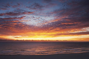 Drucke von Sonnenuntergang über den Atlantik im Süden Floridas am Strand von Miami-Beach. USA - Nordamerika Florida Drucke: Sonnenuntergang über den Atlantik im Süden Floridas an der Küste von Miami Beach