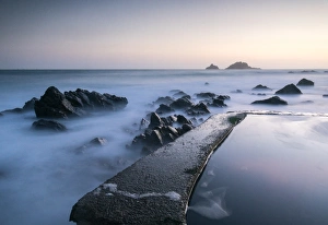 Travel Destinations In Great Britain Drucke: Sunset at Cape Cornwall, Brisons, Cornwall, England, United Kingdom, Europe