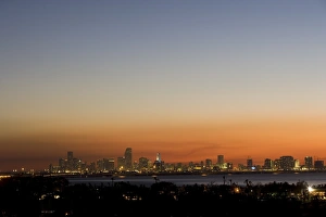 Contemporary Travel Images Drucke: Sunset over Miami