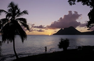 Central America Coastlines Drucke: Sunset, Morne Larcher