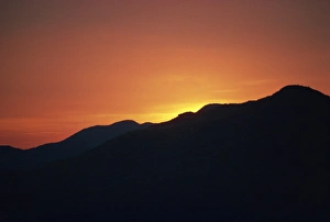 Silhouette Of Mountains At Sunset Drucke: Sunset, Murree area