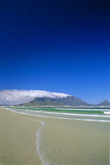 Outdoor Travel Destination Drucke: Table Mountain from Bloubergstrand