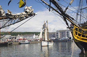 Whitehaven Harbour Drucke: Tall ship activity in inner harbour, Whitehaven. Cumbria, England, United Kingdom, Europe