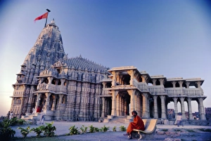 Famous Hindu Temples In India Drucke: Temple at Somnath