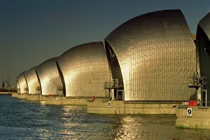 Die Themse-Stauwand in Woolwich nahe Greenwich im Vereinigten Königreich