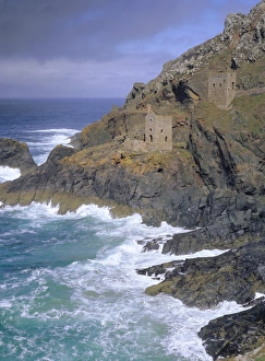 Cornish Mining Heritage Drucke: Tin mine on coast, Botallack, Cornwall, England, UK, Europe