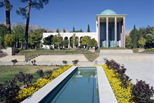 Iranian Architecture Photos Drucke: Tomb of Saadi