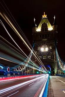 England Cityscape Photography Drucke: Tower Bridge at night, with light trails, London, England, United Kingdom, Europe