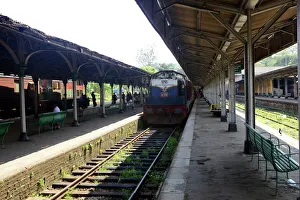 Bilder Datiert 14. April 2011: Am Bahnhofstand in der Station von Kandy im Stadtteil Kandy in Sri Lanka Asien