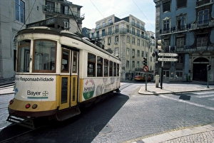 Baixa District Portugal Drucke: Tram in the Baixa district