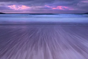European Beach Landscapes Drucke: Tranquil Wave Patterns on Scarista Beach at sunset