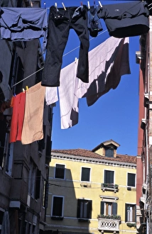 Veneto Italy Travel Drucke: Typical backstreet