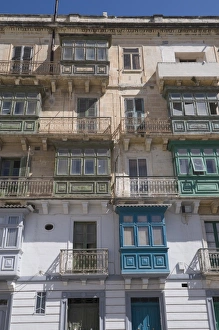 European Window Design Drucke: Typical window architecture, Valletta, Malta, Europe
