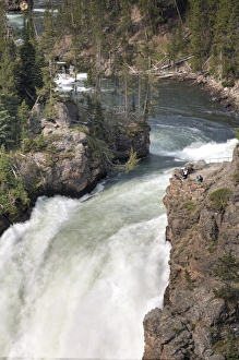 Drucke von Oberer Wasserfall am Yellowstone River im Yellowstone-Nationalpark ein Weltkulturerbe der UNESCO in Wyoming Vereinigten Staaten von Amerika Nordamerika Bilder Datiert 2014 Juli: Oberer Fall im Fluss Yellowstone in dem Yellowstone-Nationalpark ein Weltkulturerbe der UNESCO und liegt in den USA